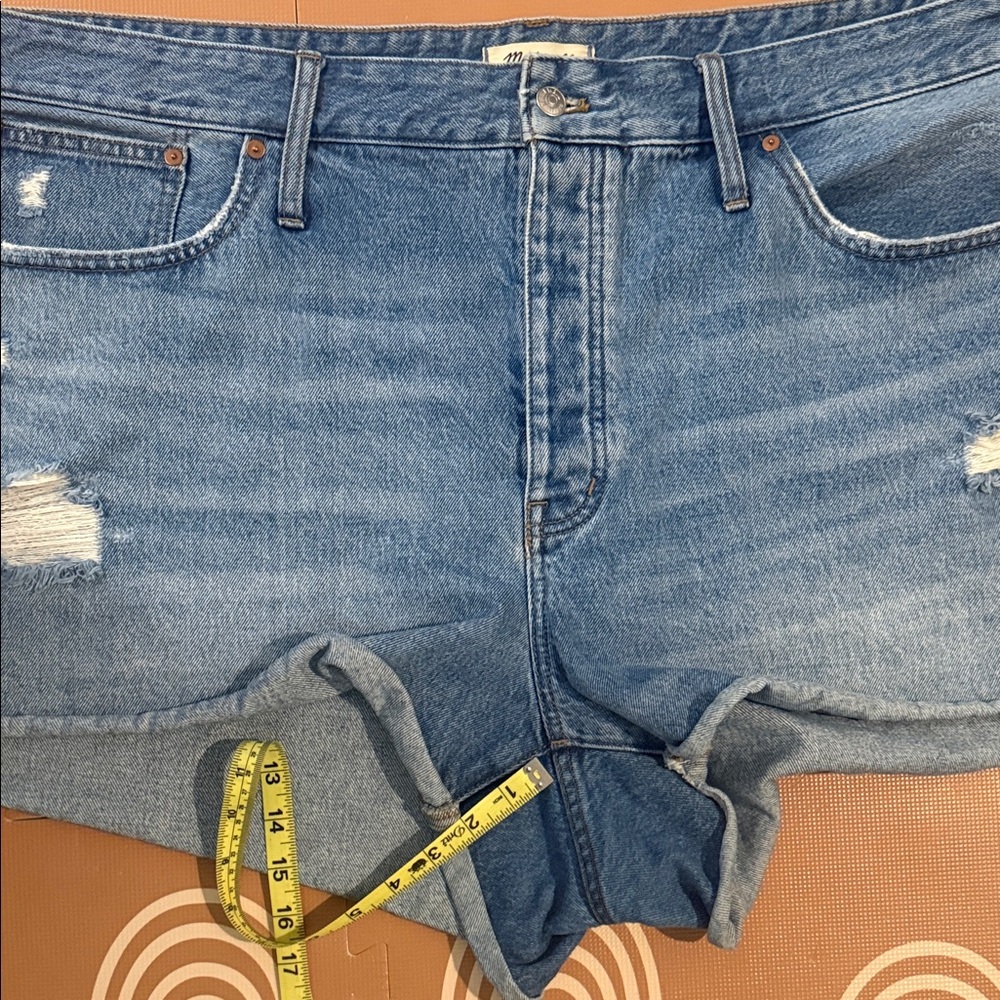 Madewell Distressed Medium Wash Blue Denim Jean Shorts 22W - Picture 6 of 8